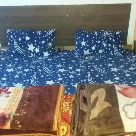 Spot On Sharma'S Kitchen & Home Stay Bajaura Εξωτερικό φωτογραφία